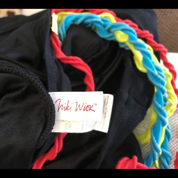 Bathing suit - Picture 3 of 4